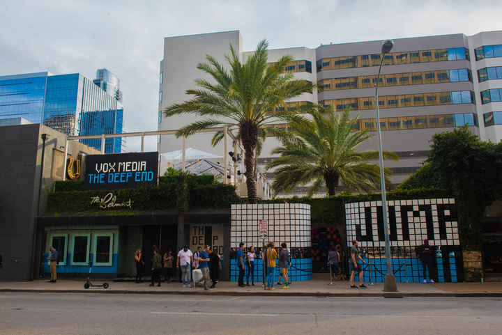 outside_line_8717_720